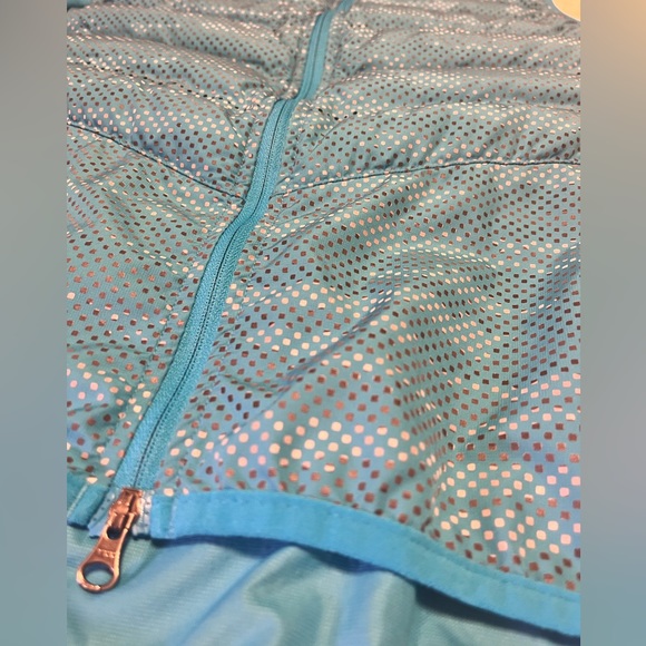 Teal blue Nike aeroloft 800 Running run vest, women’s medium - Picture 4 of 9